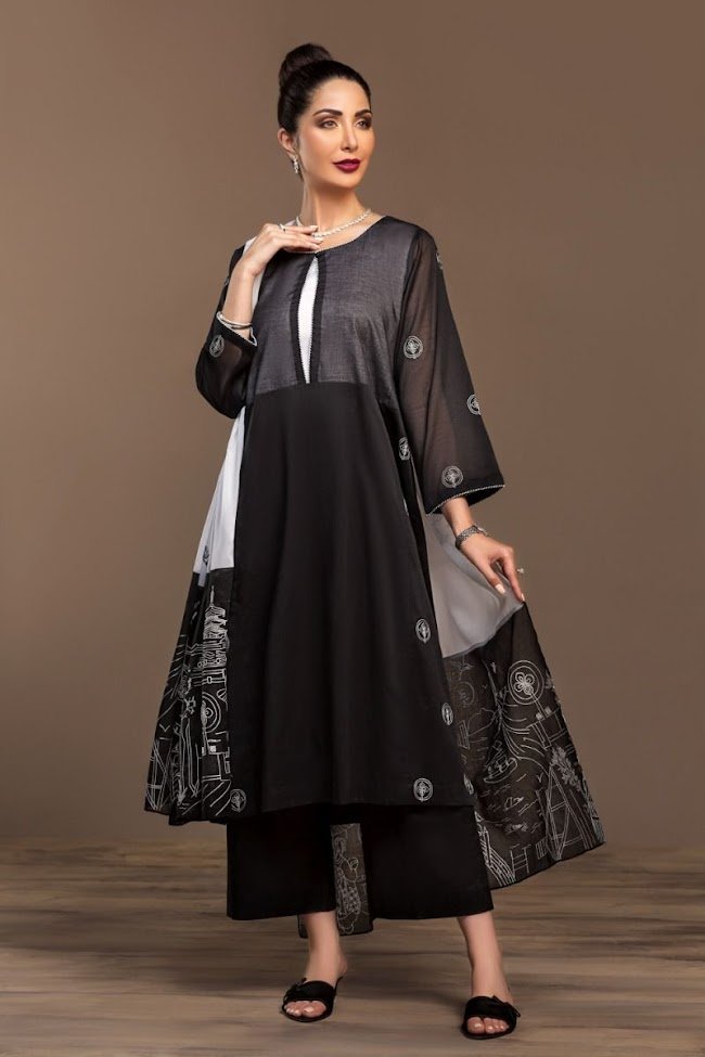 Nishatlinen Black & white Embroidered Voil Suit