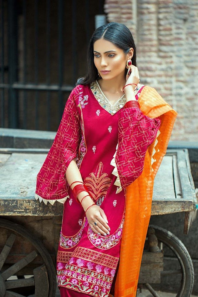 Crimson color jacquard 3 PC Dresses Taana Baana collection
