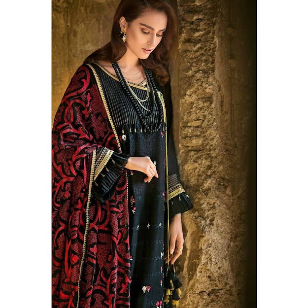Gul Ahmed lawn black color collection printed embroidered suit