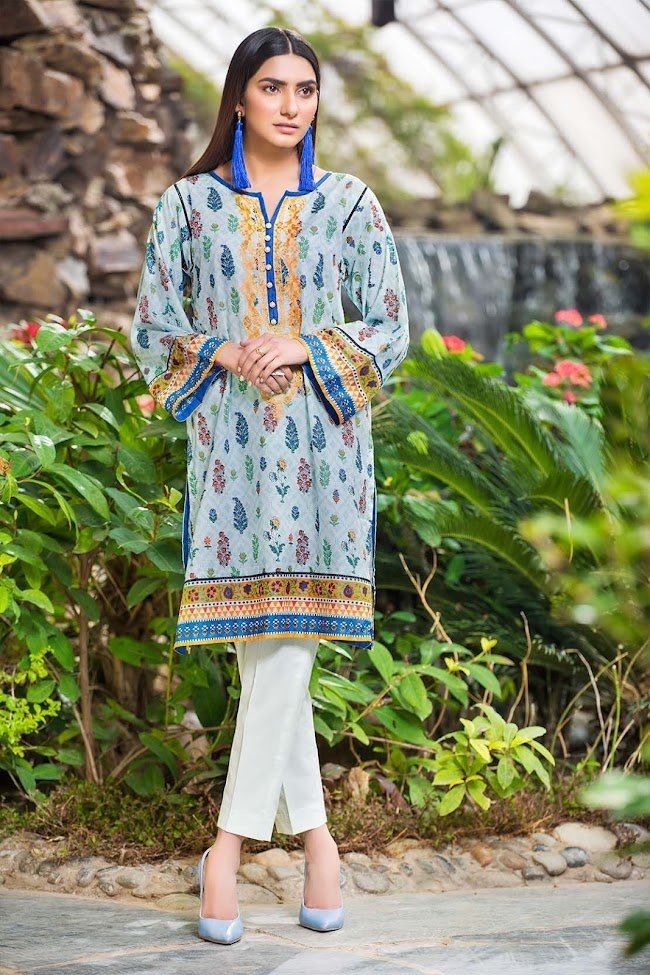 Warda's lawn embroidered shirt Blue color