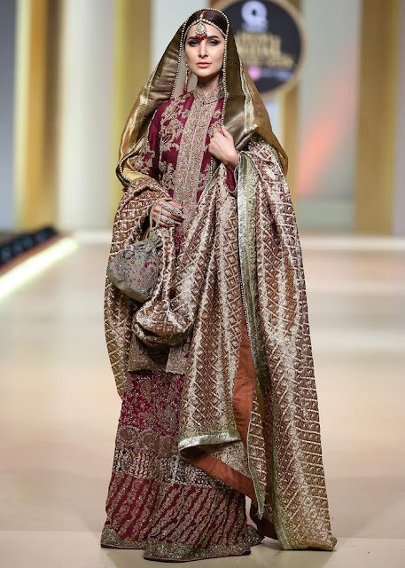 HSY fuchsia color bridal dress