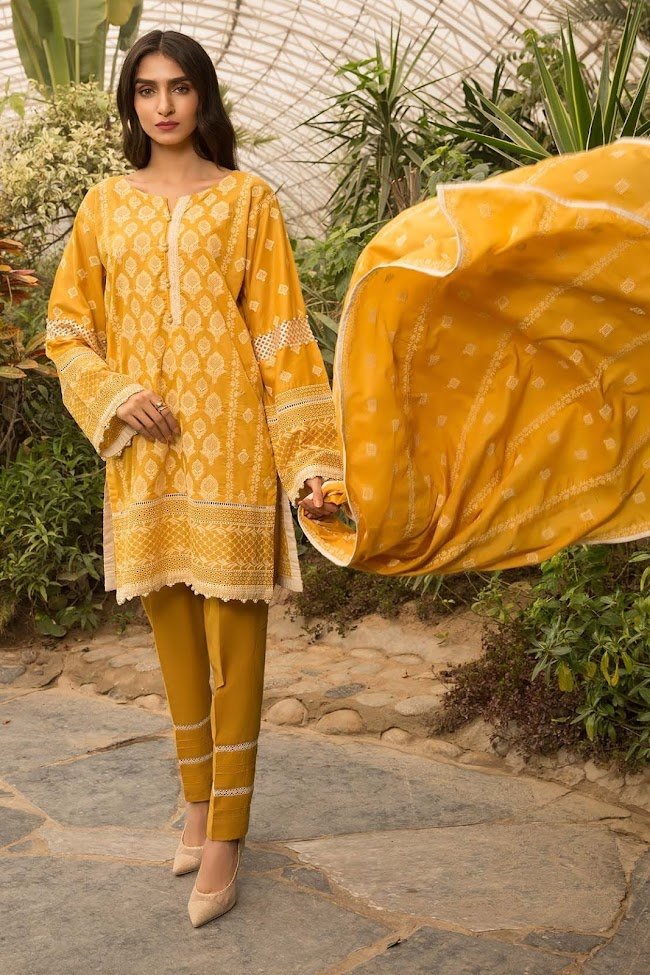 Warda lawn yellow printed shirt Lakhnavi chilan