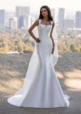 Mermaid Pronovias Bridal dress in mikado with the neckline in Us