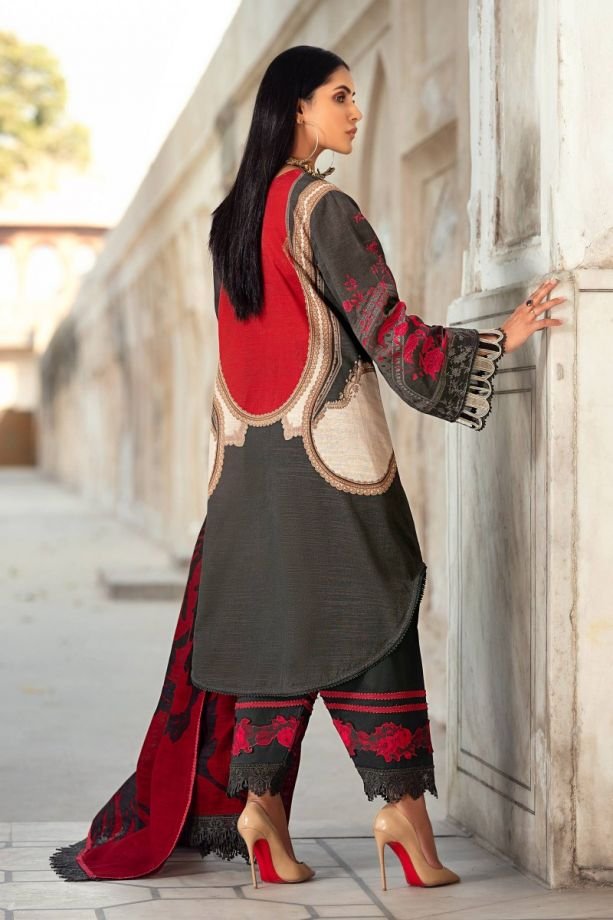 Sana safinaz Kurnool winter Printed color back-view
