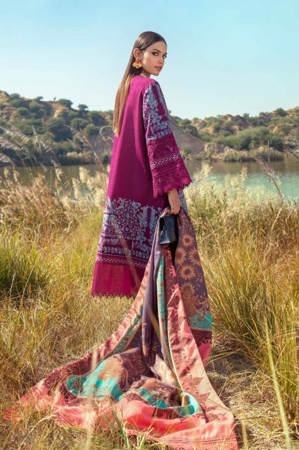 Sana Safinaz shawl winter dress purple color Back-side